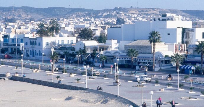 Hammamet, ex 007 avvelenato a cena