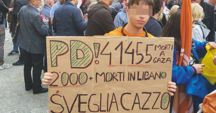 Piazza piena per la pace, i giovani dem: “Pd, devi svegliarti”