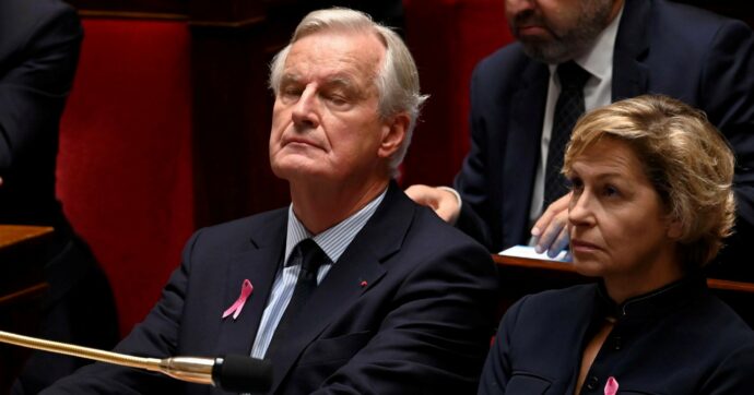 Barnier: la Francia sta affogando nei debiti, occorre la patrimoniale su ricchi e imprese