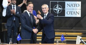 Copertina di Con Mark Rutte alla Nato la maschera è caduta: comandano Usa ed economia di guerra