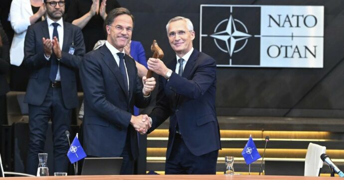 Con Mark Rutte alla Nato la maschera è caduta: comandano Usa ed economia di guerra