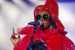 Copertina di Volano stracci tra Lauryn Hill e i Fugees. Pras la denuncia: “Arrivava in ritardo e ha cancellato il tour”. La replica: “False affermazioni e attacchi ingiustificati”