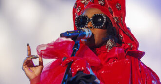 Copertina di Volano stracci tra Lauryn Hill e i Fugees. Pras la denuncia: “Arrivava in ritardo e ha cancellato il tour”. La replica: “False affermazioni e attacchi ingiustificati”