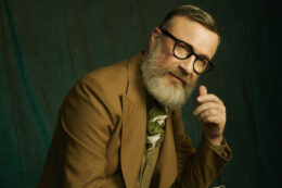 Copertina di “Da giovani non si capiscono gli insegnamenti dei genitori. Il casino più grosso che ho combinato? Ho dato uno schiaffo a mio padre. L’amore è autostima per se stessi”: il racconto di Marco Masini