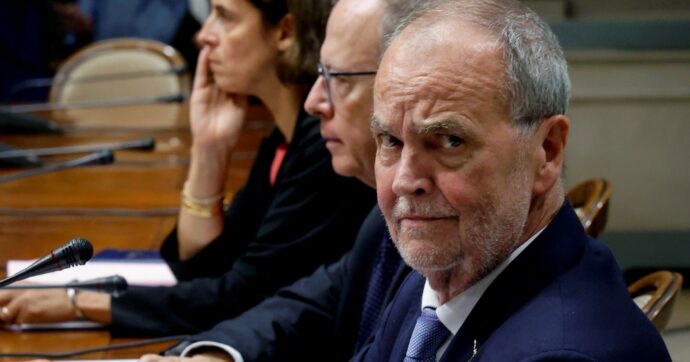 Calderoli riceve i “padani” e mette fretta a FI: “Avanti con l’autonomia”