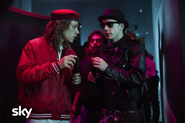 Hanno ucciso l’Uomo Ragno – La leggendaria storia degli 883