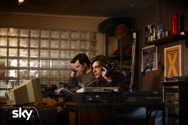 Hanno ucciso l’Uomo Ragno – La leggendaria storia degli 883