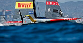 Copertina di Louis Vuitton Cup, finisce il sogno di Luna Rossa: ancora una volta fatale la partenza