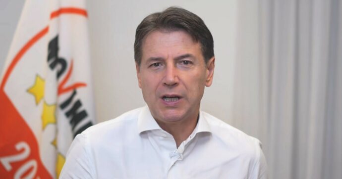 5S, compleanno come separati. Duello di video tra Conte e Grillo