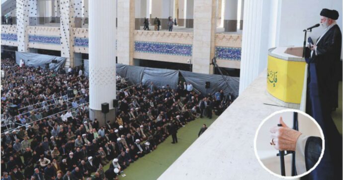 Khamenei fa il comizio col fucile. Israele: “In serbo altre sorprese”