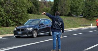 Copertina di Corteo pro Palestina a Roma, posti di blocco e controlli sull’autostrada A1: fermati anche i pullman – Video