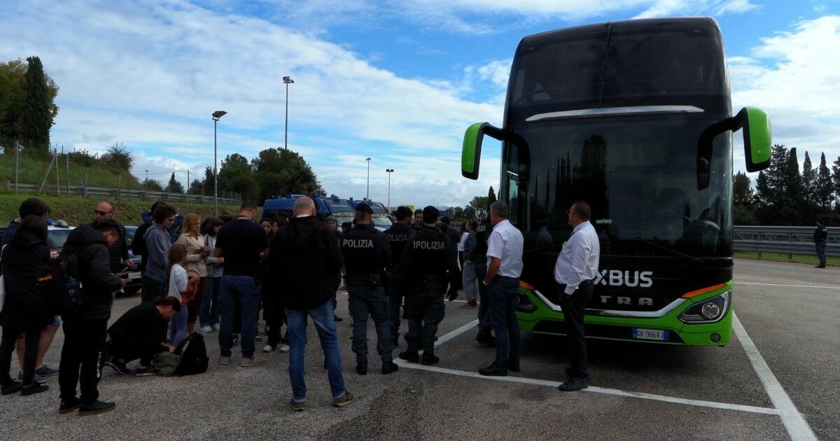 Cortei pro Palestina, la diretta – Controlli in autostrade e stazioni, schierati circa 1500 agenti