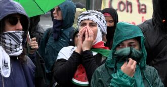 Copertina di “Palestina libera”. “Israele criminale”. Primi manifestanti in piazza a Roma: i cori dal corteo pro Gaza – Video