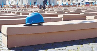 Copertina di Due morti sul lavoro in poche ore: le vittime in Veneto e Calabria. A Milano due feriti