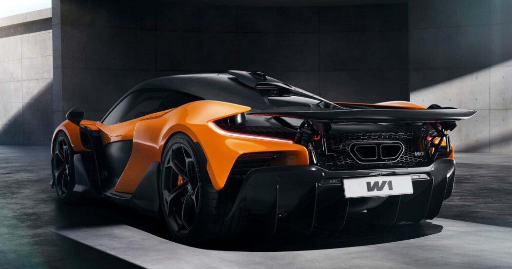 McLaren W1 la nuova hypercar ibrida di Woking va quasi come una ...