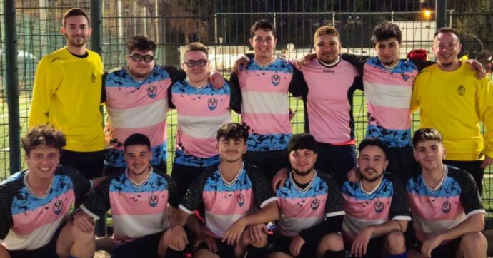 Il primo club al mondo composto da uomini transgender ha debuttato in campionato: la storia del Fenix Fc