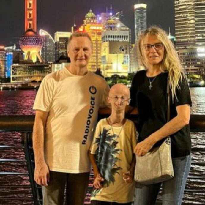 “Diceva ‘per fortuna che c’è la morte, altrimenti continuerei a rimandare a domani le cose che posso fare oggi'”: parlano i genitori di Sammy Basso