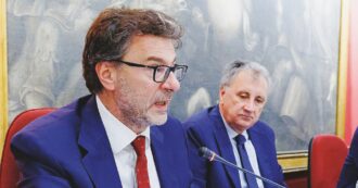 Copertina di Giorgetti mani di forbice: “Faremo tagli significativi”