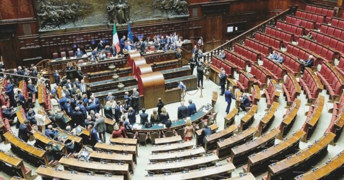 I politici dicono sempre le stesse cose, ma perché? La risposta è come la sfiga