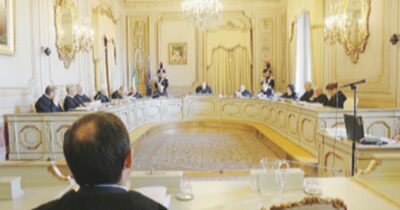Copertina di Tso, la Consulta impone al giudice l’incontro col paziente. “Ora il rischio è che ci sia solo una videochiamata”
