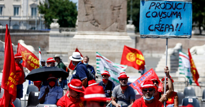 Federmeccanica: “Con il nuovo contratto nessun aumento per i dipendenti” . I sindacati: “Inaccettabile”