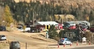 Copertina di Usa, 23 turisti intrappolati in una miniera d’oro in Colorado: uno di loro è morto. “Bloccati sotto terra per sei ore”