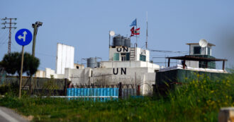 Copertina di Razzo contro la base italiana Unifil in Libano: nessun ferito. Wsj: “Usa valutano di riavviare l’operazione Project Freedom”