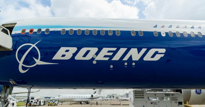 Copertina di Boeing taglierà  il 10% della forza lavoro totale