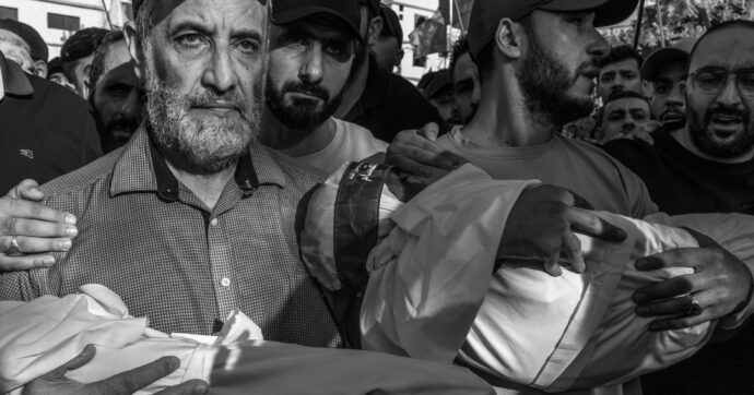 Copertina di Shatila, il reportage – “Che Hezbollah ci protegga da Israele”