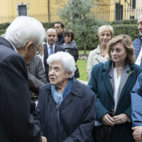 Il presidente della Repubblica Sergio Mattarella al Monumento ai piccoli martiri di Gorla di Milano in occasione della cerimonia per l’ottantesimo anniversario del bombardamento che nel 1944 uccise 184 bambini nel quartiere milanese, Milano, 14 ottobre 2024. ANSA/FRANCESCO AMMENDOLA/US QUIRINALE +++ NO SALES, EDITORIAL USE ONLY +++ NPK +++