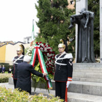 Il presidente della Repubblica Sergio Mattarella al Monumento ai piccoli martiri di Gorla di Milano in occasione della cerimonia per l’ottantesimo anniversario del bombardamento che nel 1944 uccise 184 bambini nel quartiere milanese, Milano, 14 ottobre 2024. ANSA/FRANCESCO AMMENDOLA/US QUIRINALE +++ NO SALES, EDITORIAL USE ONLY +++ NPK +++