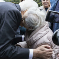 Il presidente della Repubblica Sergio Mattarella al Monumento ai piccoli martiri di Gorla di Milano in occasione della cerimonia per l’ottantesimo anniversario del bombardamento che nel 1944 uccise 184 bambini nel quartiere milanese, Milano, 14 ottobre 2024. ANSA/FRANCESCO AMMENDOLA/US QUIRINALE +++ NO SALES, EDITORIAL USE ONLY +++ NPK +++