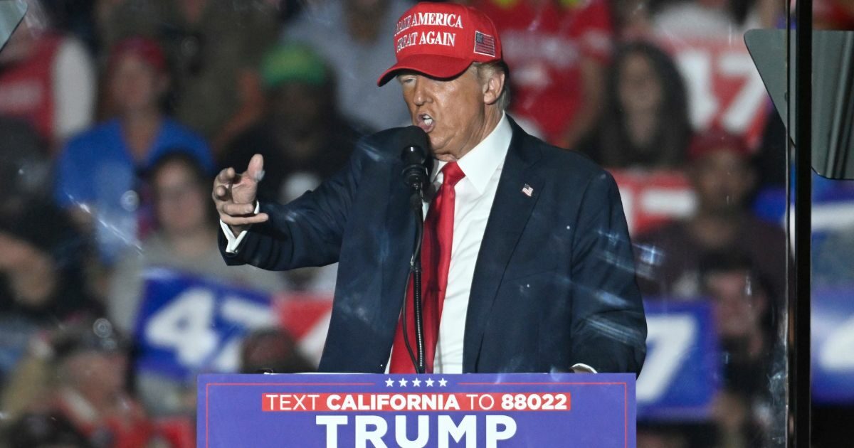 Trump sceriffo uomo Trump sceriffo uomo