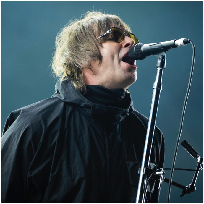 “E questi sarebbero comici…”: Liam Gallagher furioso per la gag sugli Oasis al Saturday Night Live