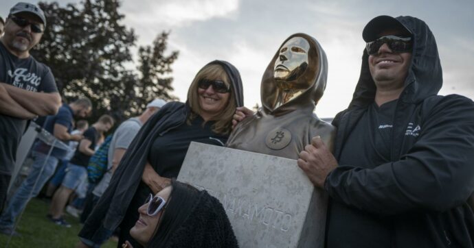 Mistero Satoshi: per il documentario Hbo l’inventore di Bitcoin è Peter Tod. Ma lui smentisce (e non è la prima volta)