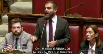 Copertina di Grimaldi (Avs) in Aula: “Centro migranti in Albania? Un lager di Stato, il governo si vergogni”. E chiede informativa urgente a Meloni