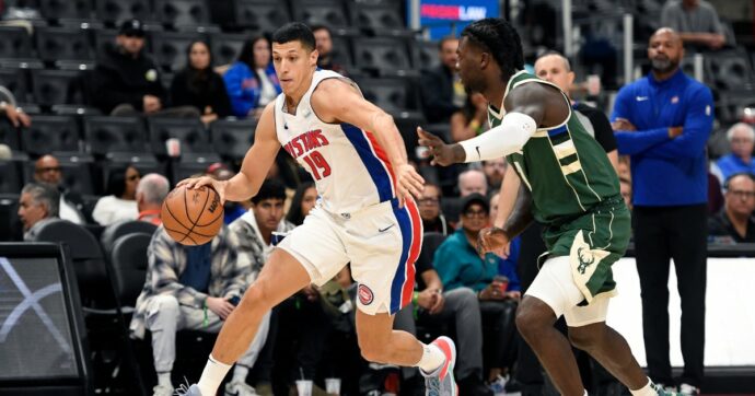 La Nba vieta l’utilizzo dei cellulari, i Detroit Pistons eliminano i cappucci: che cosa succede al basket Usa?