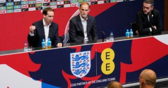 Copertina di Patrioti e Brexiter inglesi credono di avere allenatori di livello: rivolta contro la scelta di Tuchel. Il vero problema? È tedesco