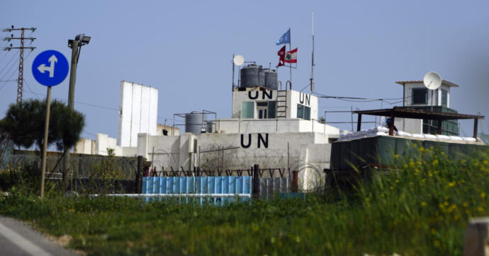 Nuovo attacco israeliano contro i caschi blu dell’Onu in Libano. 16 paesi Ue: “Rivedere regole di ingaggio”