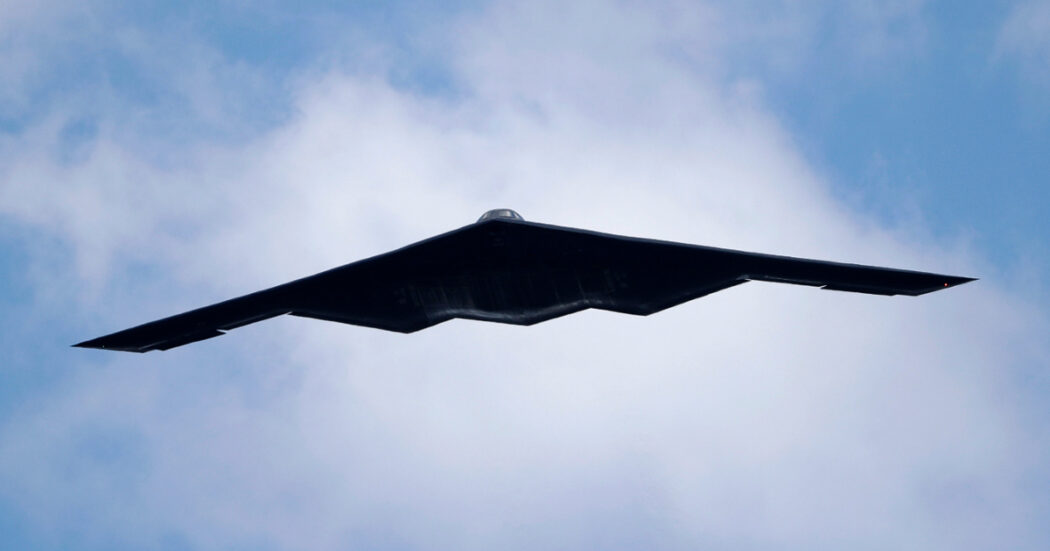 https://st.ilfattoquotidiano.it/wp-content/uploads/2024/10/17/Usa-stealth-B-2-1050x551.jpg