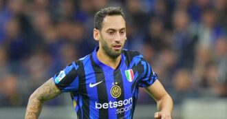 Copertina di “Sì, ho incontrato i capi ultras: l’Inter mi aveva detto di non farlo. Mai uscito a cena”: Hakan Calhanoglu sentito in Procura. Cosa rischia