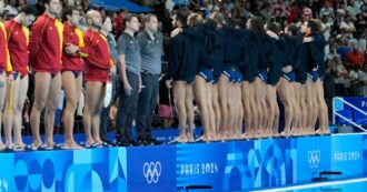 Copertina di Pallanuoto, ltalia squalificata per 6 mesi: il Settebello punito per la protesta alle Olimpiadi di Parigi