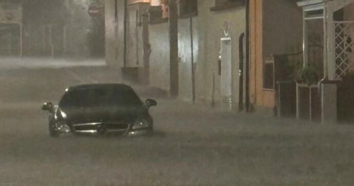 Esonda il Cornia a Livorno, a Siena scuole chiuse. Allagamenti in Emilia e sull’Appennino bolognese