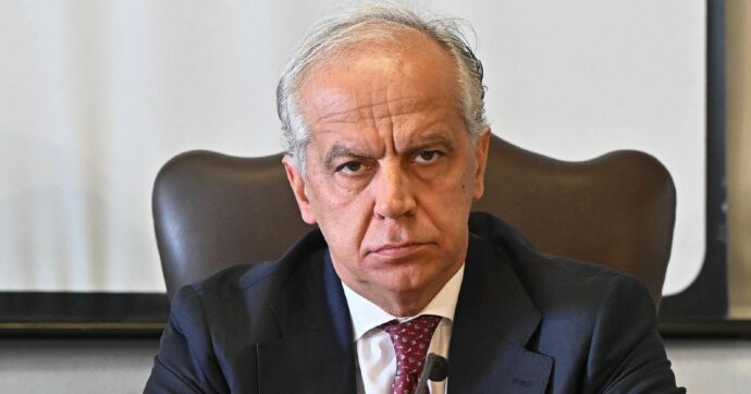 Migranti in Albania, il governo contro i giudici: “Bocciati i trattenimenti? Lunedì un nuovo decreto”