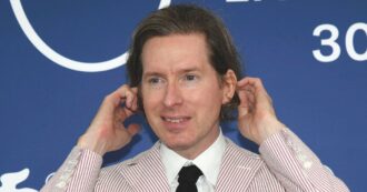 Copertina di Wes Anderson si dà agli 007 e Piccioni fa rivivere Pascoli