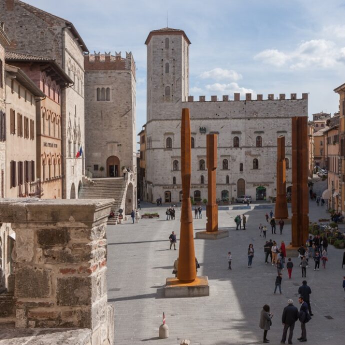 Todi, “Ponte Contemporaneo” verso il futuro: la città umbra si candida a Capitale Italiana dell’Arte Contemporanea