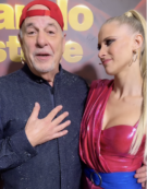 Copertina di “È successo un fatto grave dietro le quinte di ‘Ballando con le Stelle’ tra Alan Friedman e una donna dello staff. È arrivata una lettera di richiamo, ma la Rai chiede di allontanarlo”