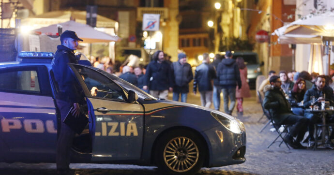 Difende il fratello dalle botte, aggredita anche lei: caccia alla baby gang alla Garbatella. La madre delle vittime: “Chiedete scusa”