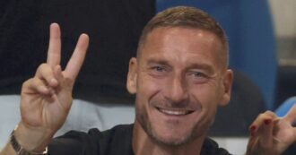 Copertina di L’annuncio a sorpresa di Totti: “Ritorno in campo? Mi hanno cercato alcuni in Serie A, mai dire mai”