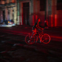 A resident walks his bicycle during a blackout following the failure of a major power plant in Havana, Cuba, Sunday, Oct. 20, 2024. (AP Photo/Ramon Espinosa)
Associated Press/LaPresse